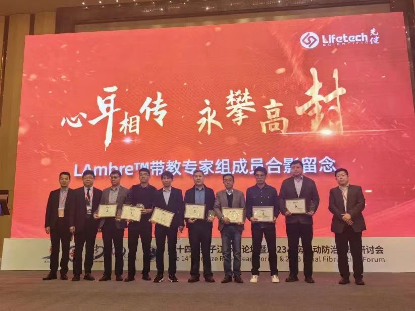 181880482l.jpg 181880482l.jpg